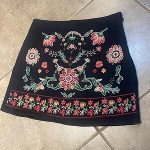 Miami Embroidered Skirt! Medium
